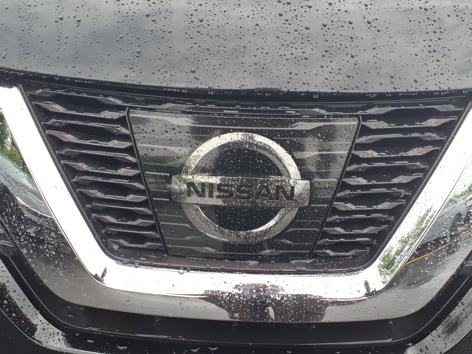 Used 2017 Nissan Rogue SL w/ SL Premium Package AWD/4WD image 12