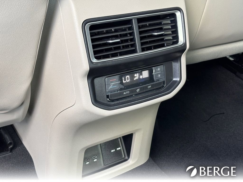 New 2026 Volkswagen Atlas SE image 16