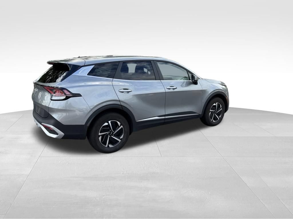 Used 2023 Kia Sportage LX AWD/4WD image 7