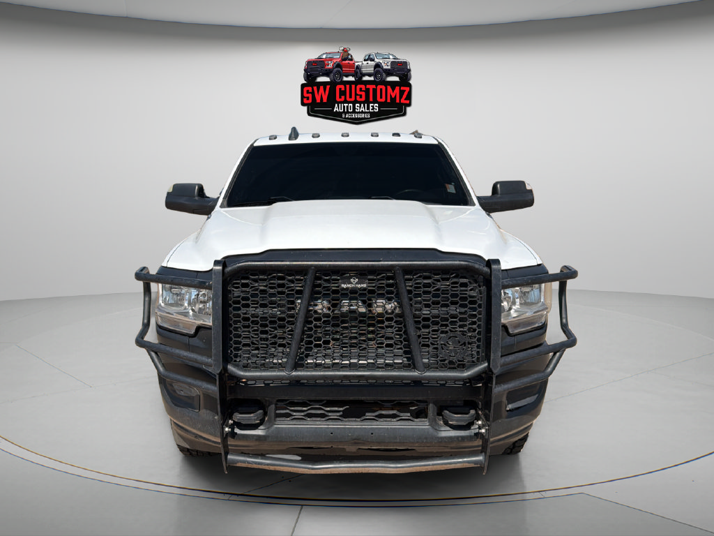 Used 2022 RAM 3500 Tradesman AWD/4WD image 2