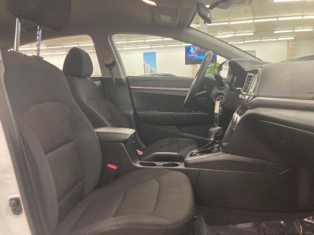 Used 2019 Hyundai Elantra SE w/ Cargo Package FWD image 15