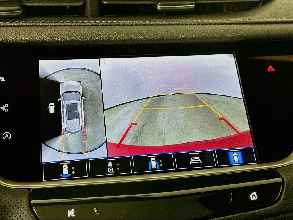 New 2026 Cadillac XT5 Premium Luxury w/ LPO, Floor Liner Package AWD/4WD image 18
