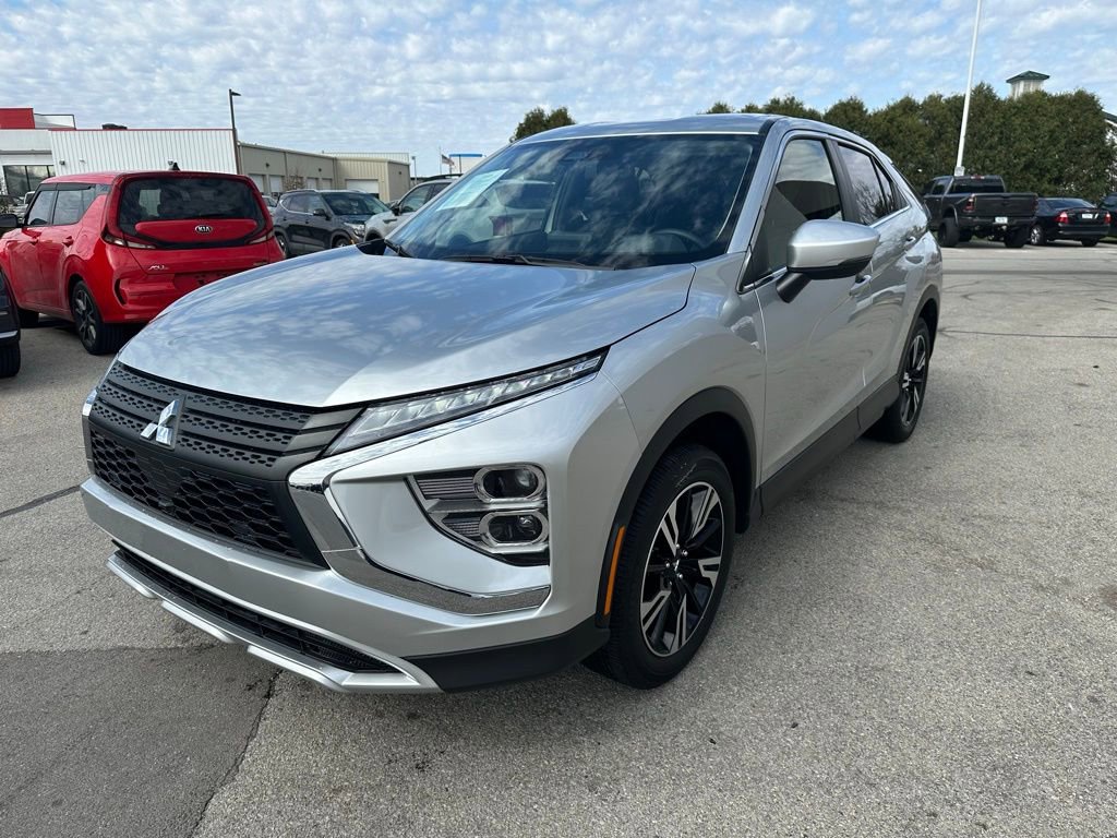 Used 2025 Mitsubishi Eclipse Cross SE image 3
