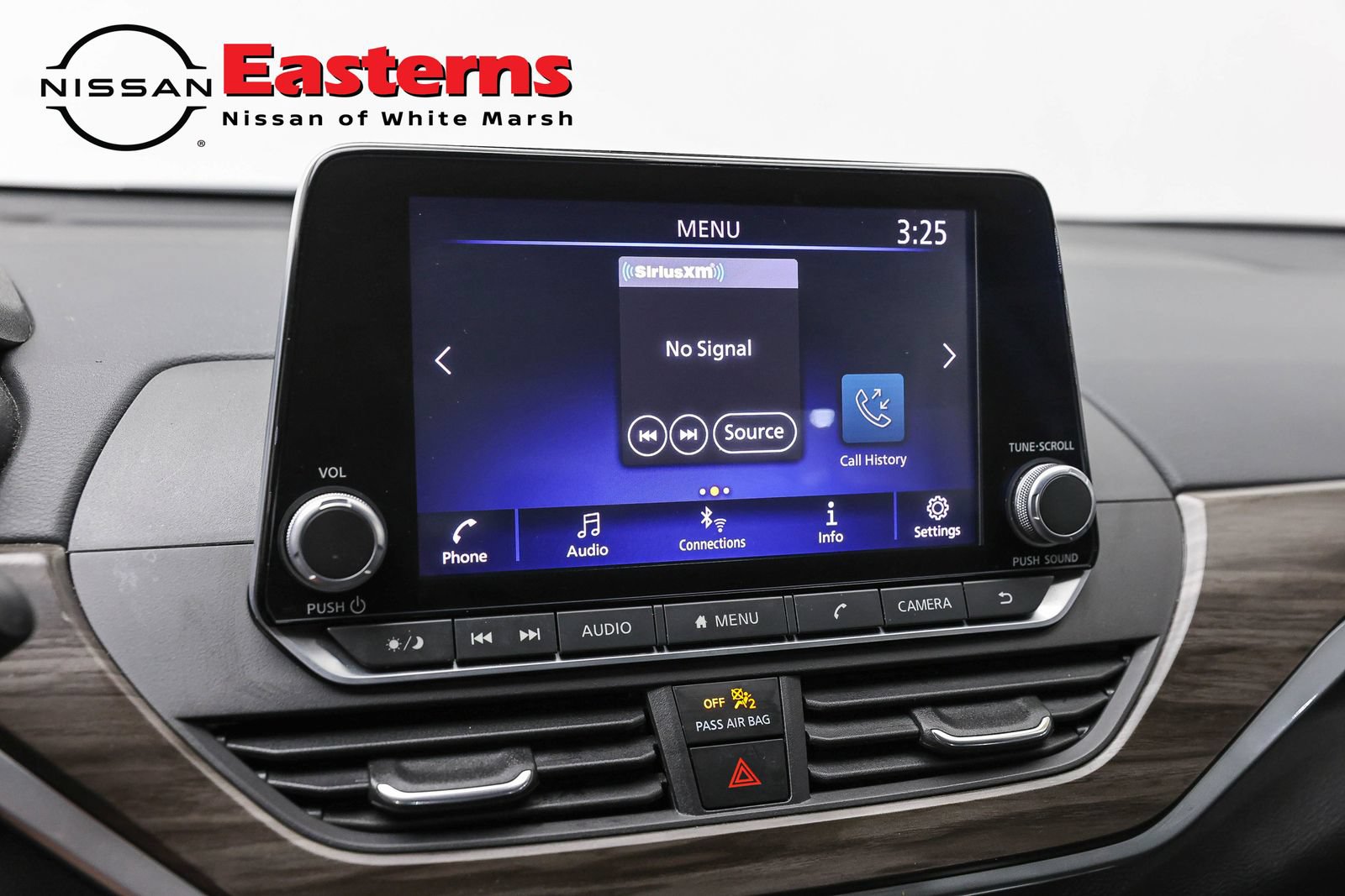 Used 2023 Nissan Altima 2.5 SV AWD/4WD image 18