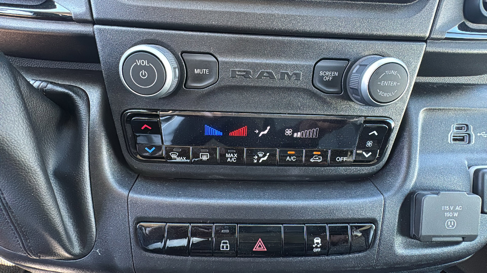 New 2026 RAM ProMaster 2500 w/ Convenience Group image 18