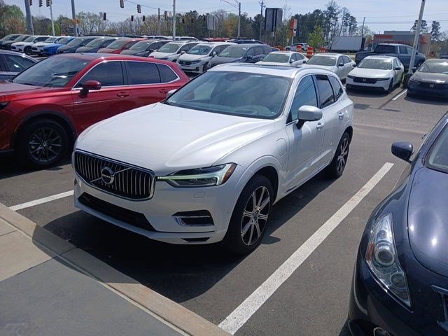 Used 2020 Volvo XC60 T8 Inscription AWD/4WD image 4