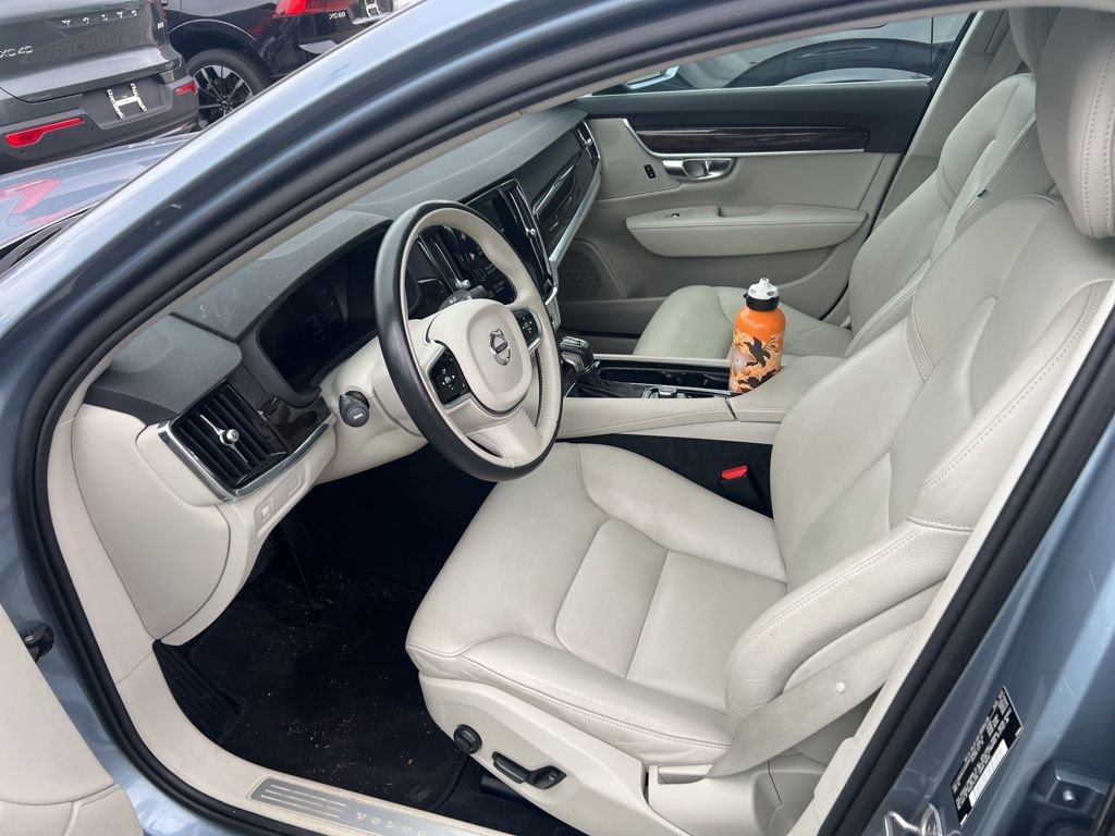 Used 2018 Volvo S90 T5 Momentum w/ Convenience Package FWD image 5