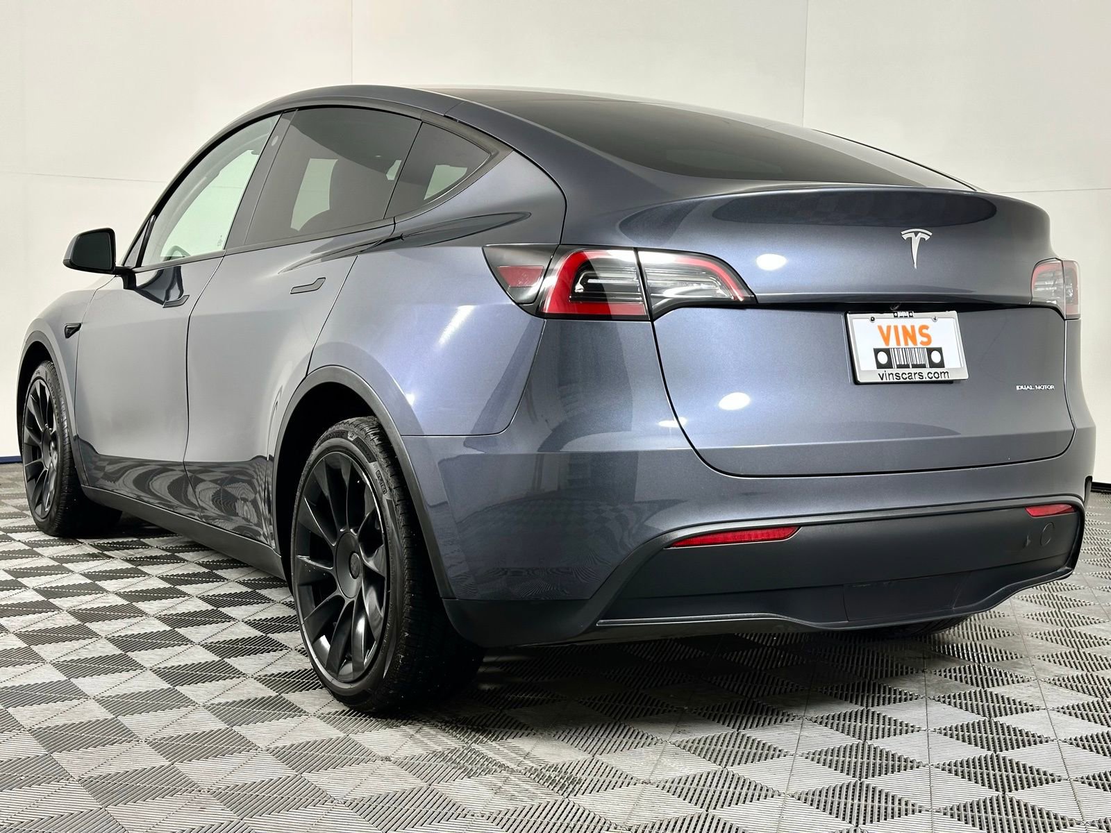 Used 2023 Tesla Model Y Long Range image 39