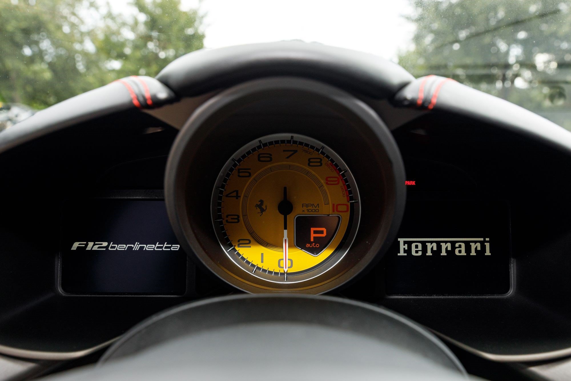 Used 2014 Ferrari F12 Berlinetta RWD image 28