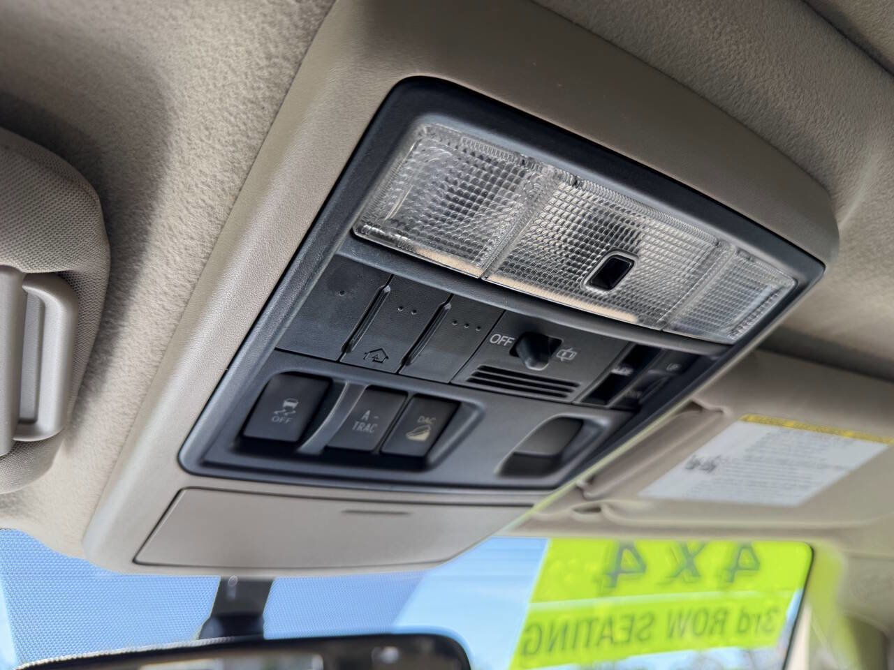 Used 2010 Toyota 4Runner SR5 AWD/4WD image 11