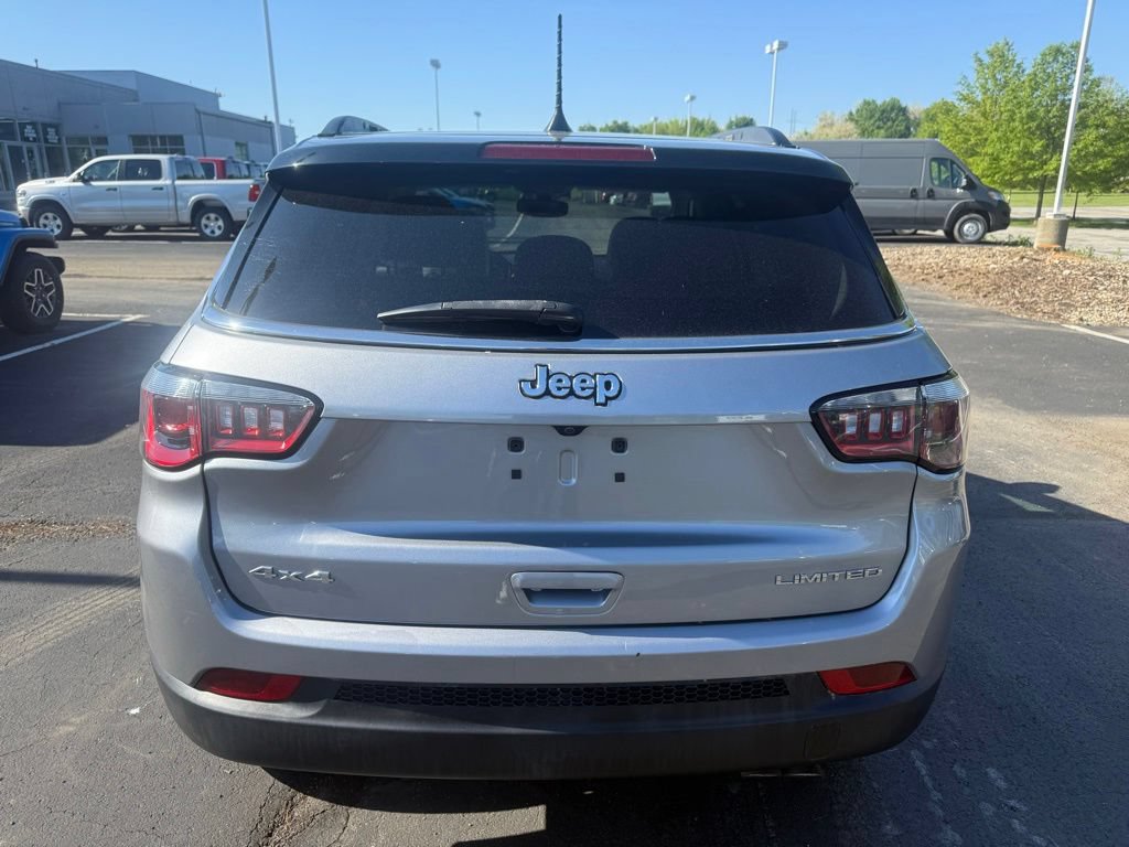 Certified 2018 Jeep Compass Limited w/ Navigation Group AWD/4WD image 3