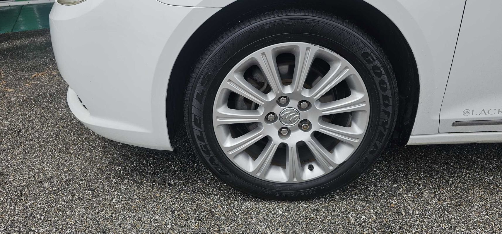 Used 2013 Buick LaCrosse Leather FWD image 4