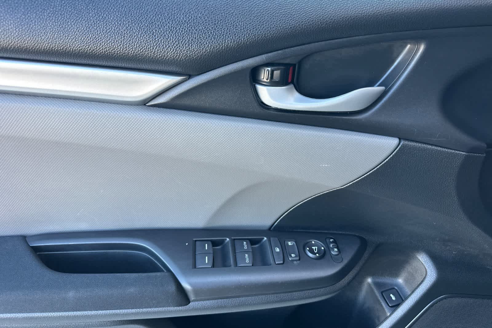 Used 2021 Honda Civic LX image 10