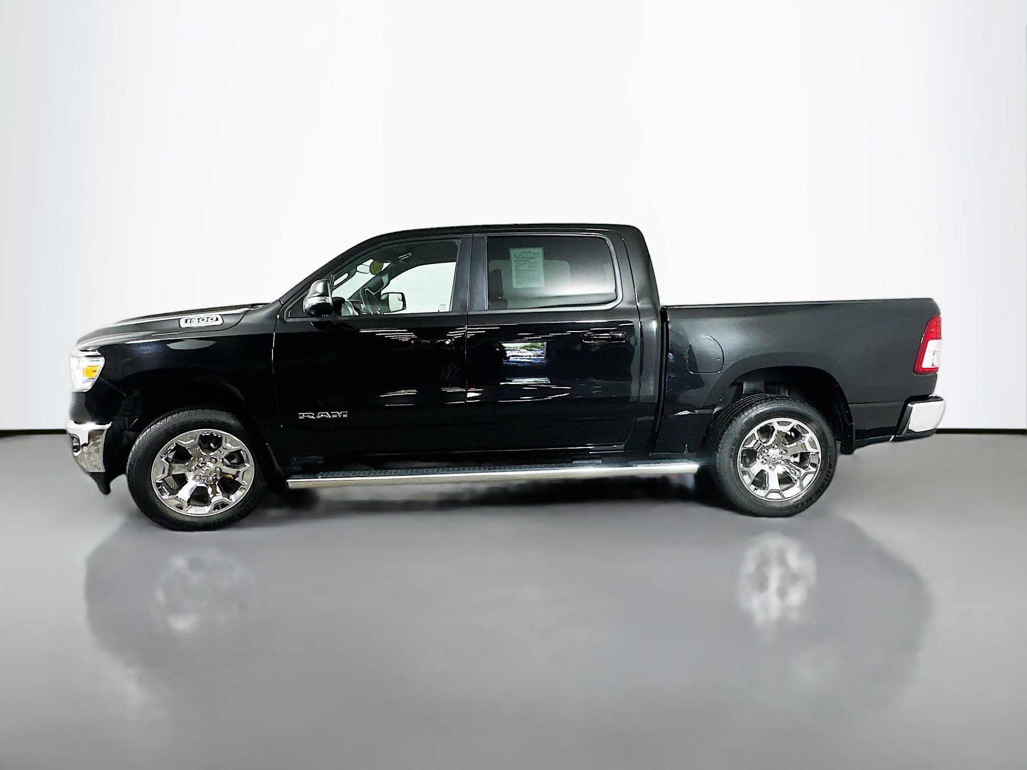 Used 2022 RAM 1500 Big Horn AWD/4WD image 4