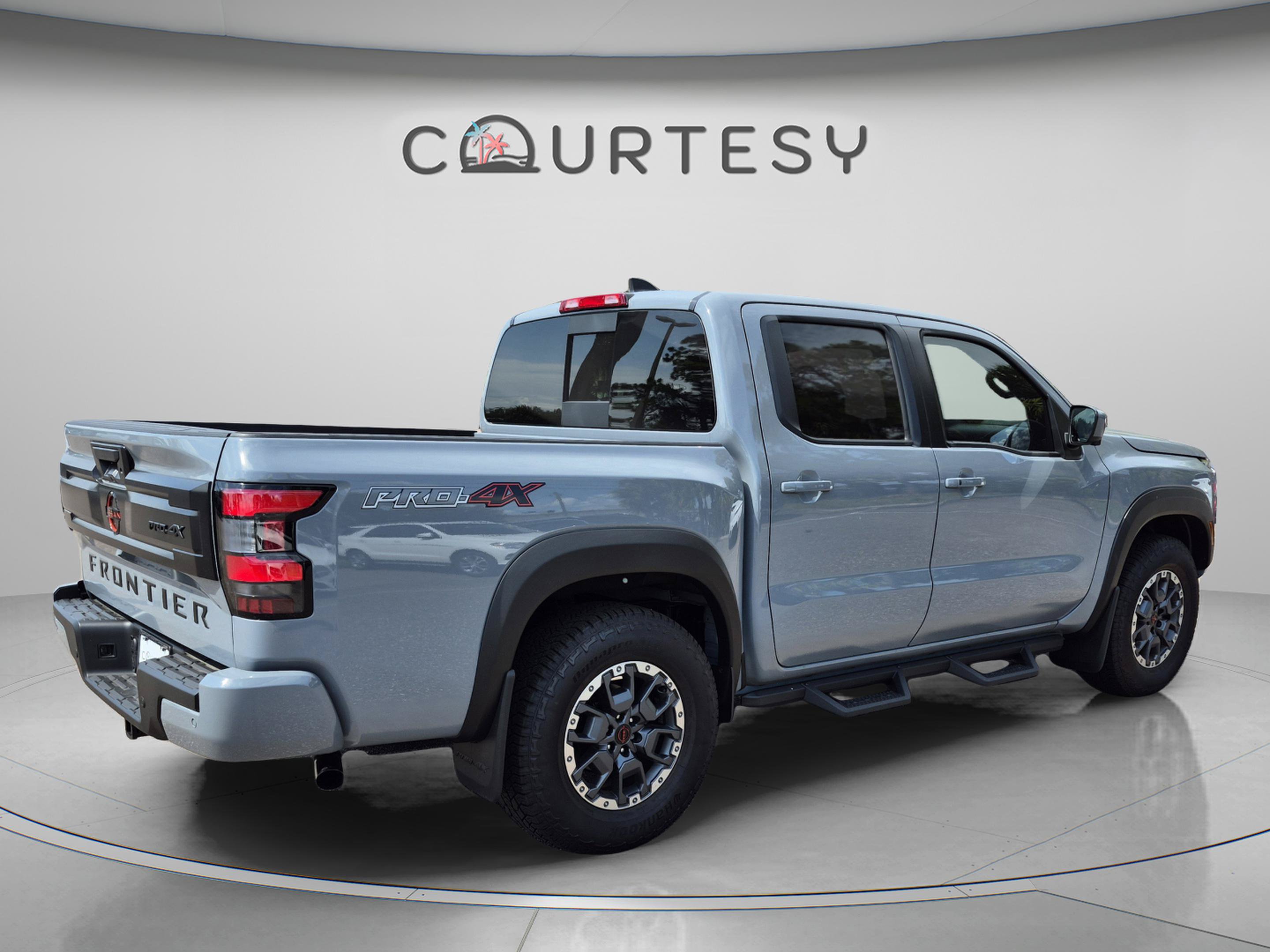New 2026 Nissan Frontier PRO-4X w/ Pro-4x Convenience Package AWD/4WD image 6