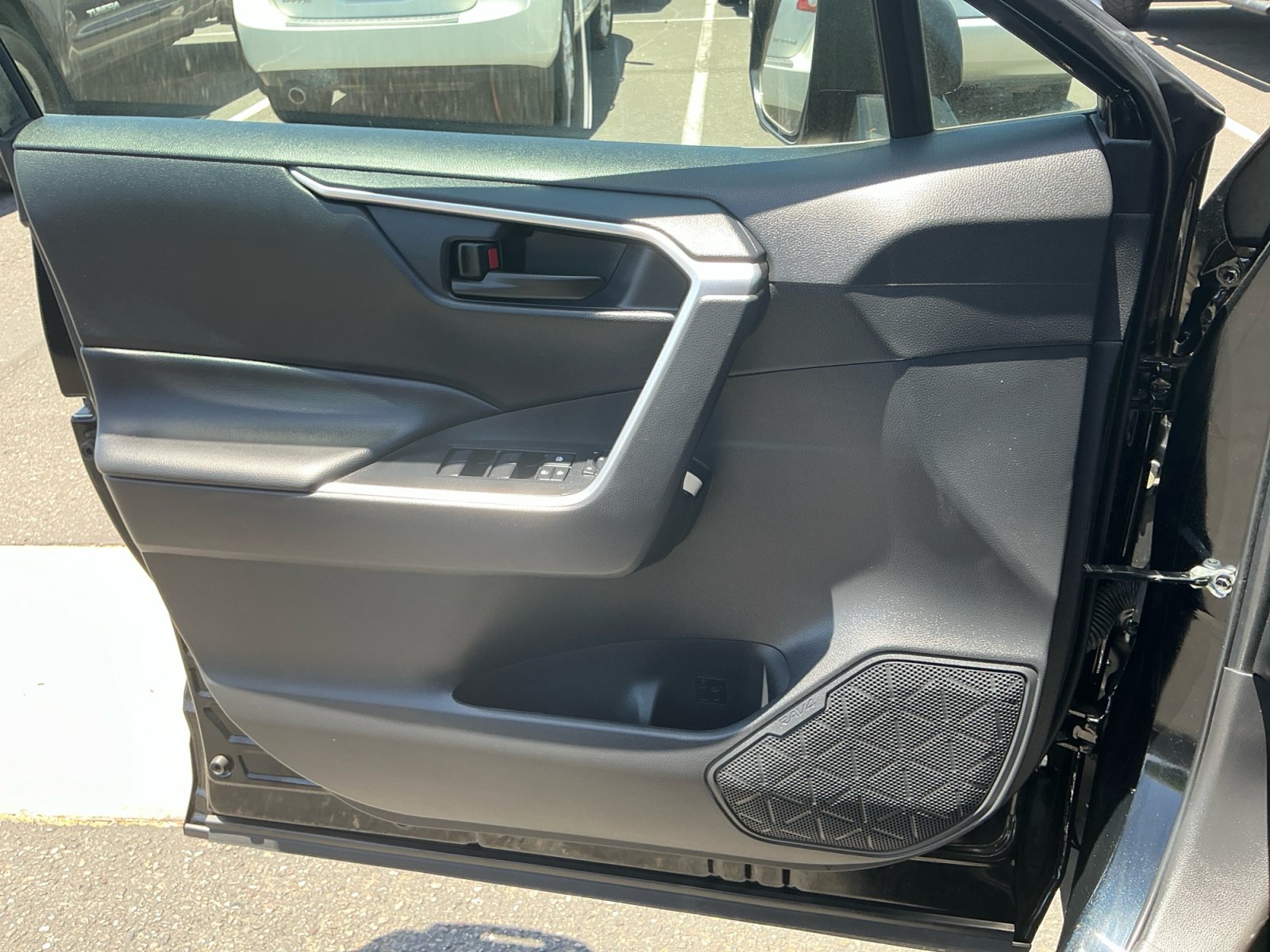 Used 2024 Toyota RAV4 LE AWD/4WD image 13