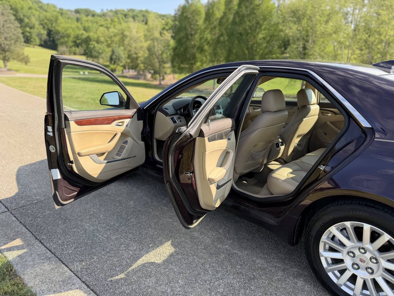 Used 2009 Cadillac CTS 3.6 RWD image 15
