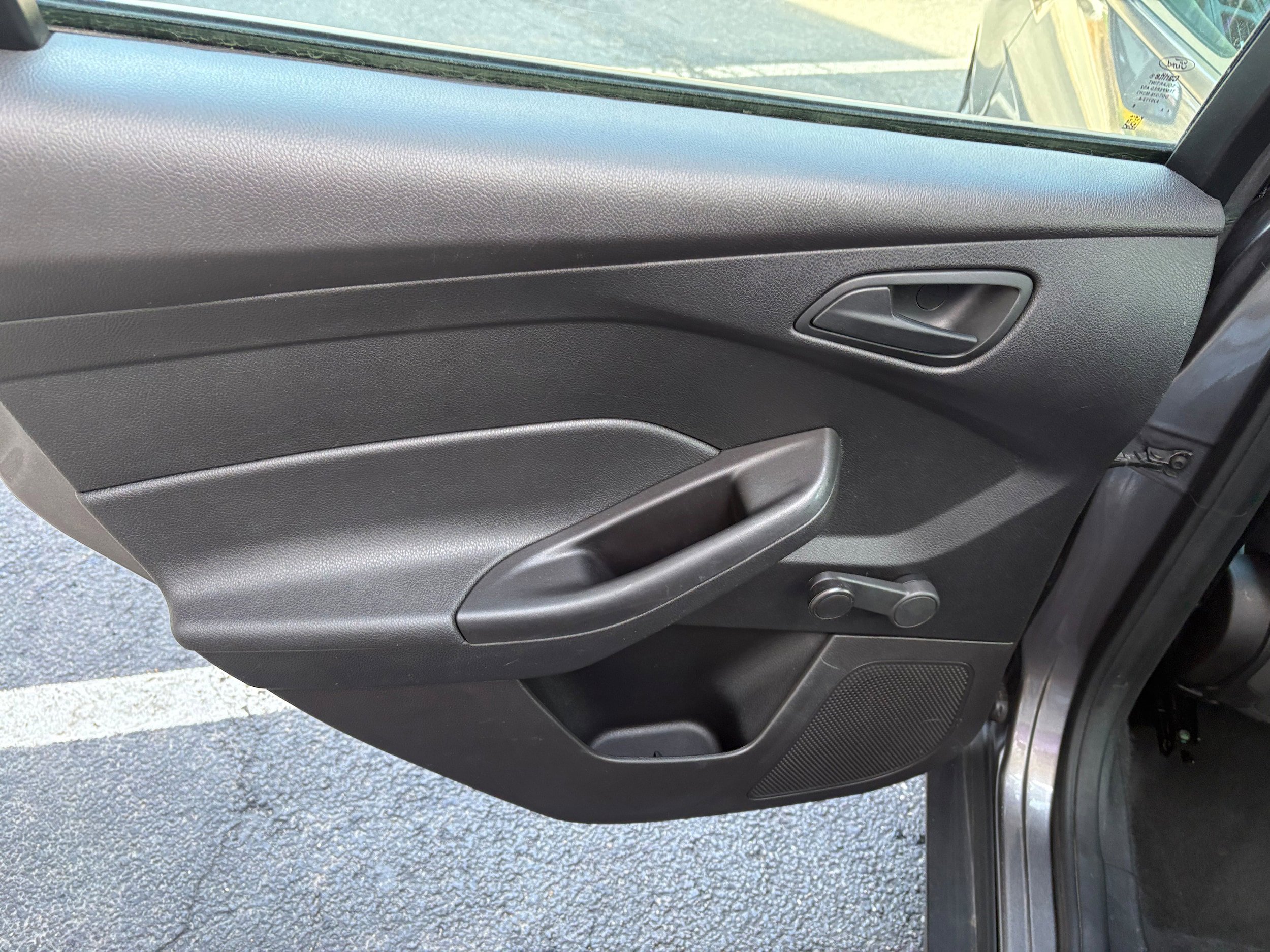 Used 2014 Ford Focus S FWD image 14