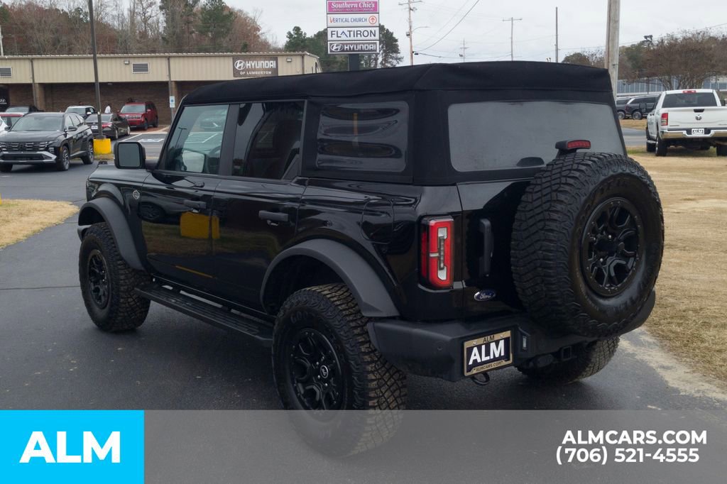 Used 2023 Ford Bronco Wildtrak image 9