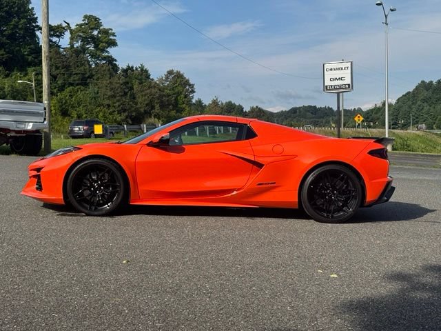 Used 2026 Chevrolet Corvette Z06 RWD image 4