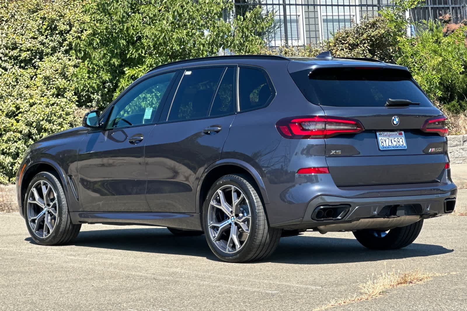 Used 2022 BMW X5 M50i AWD/4WD image 7