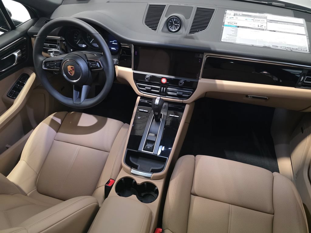 New 2026 Porsche Macan AWD/4WD image 18