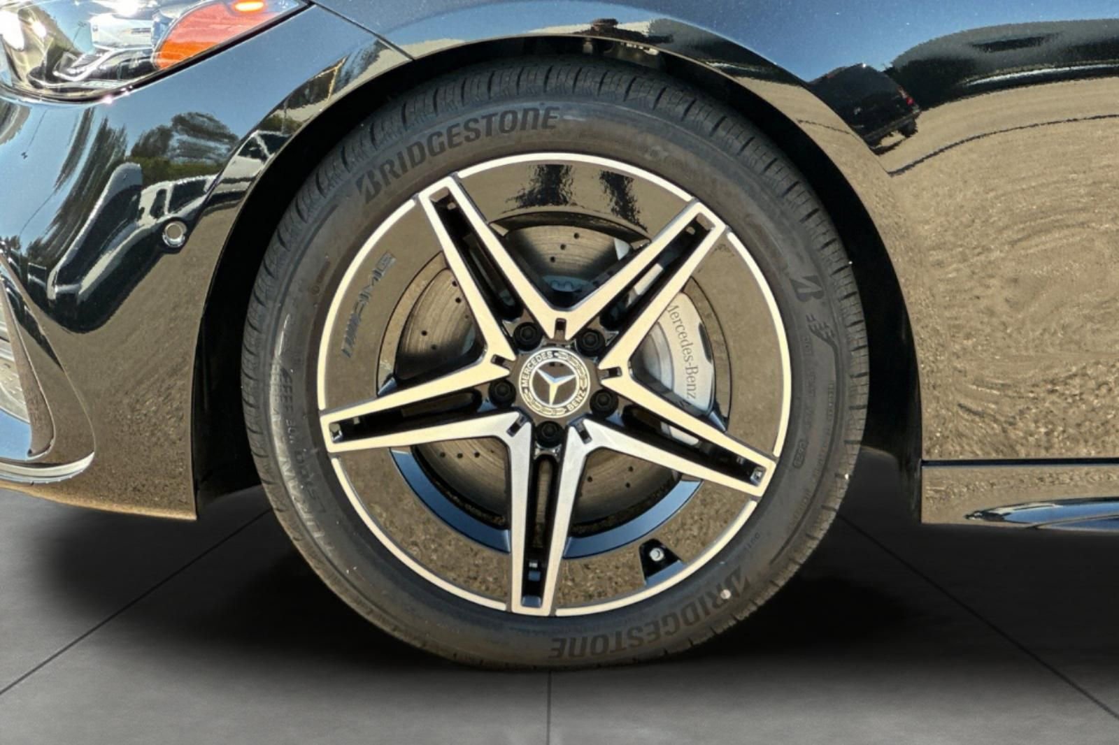 New 2025 Mercedes-Benz C 300 4MATIC Sedan image 3