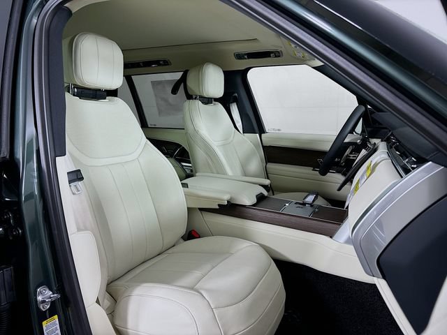 New 2026 Land Rover Range Rover Long Wheelbase SE AWD/4WD image 26