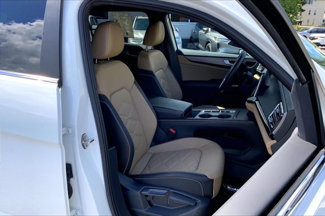 Used 2024 Volkswagen Atlas Cross Sport SE AWD/4WD image 6