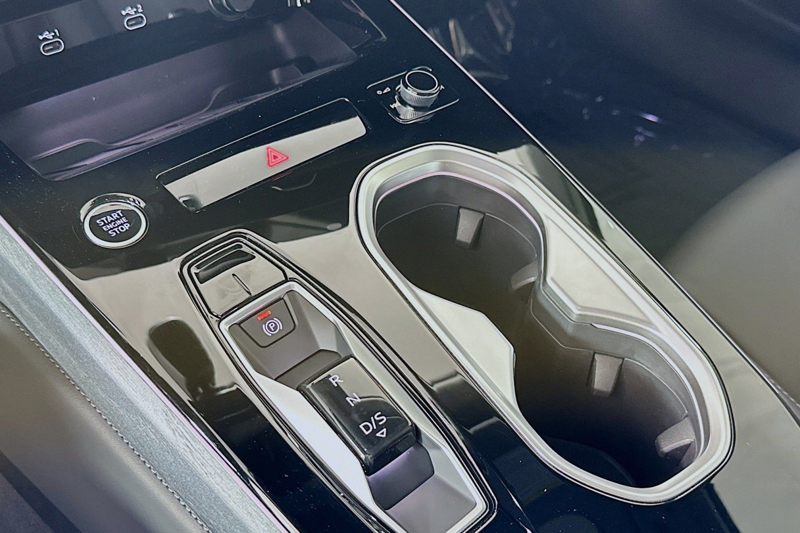 New 2026 Audi A6 Premium Plus AWD/4WD image 7