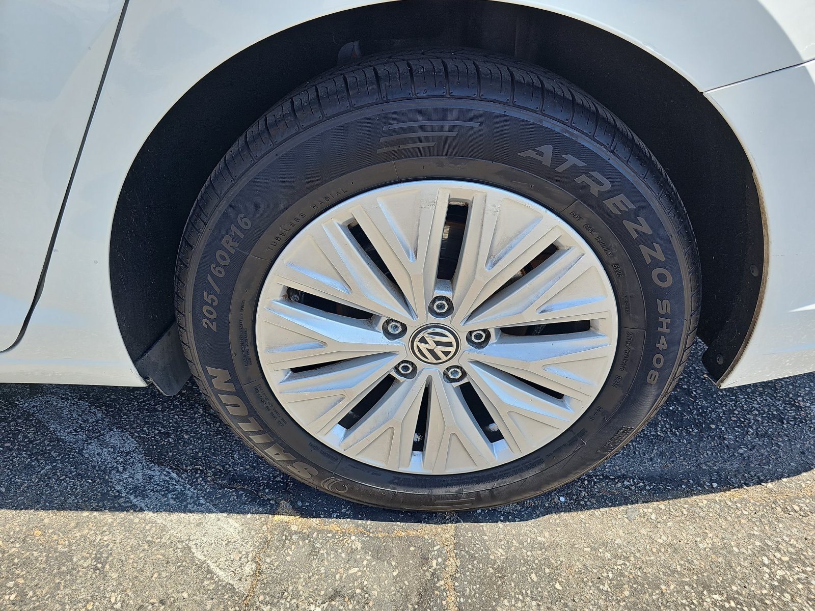 Used 2019 Volkswagen Jetta S w/ Driver Assistance Package FWD image 37