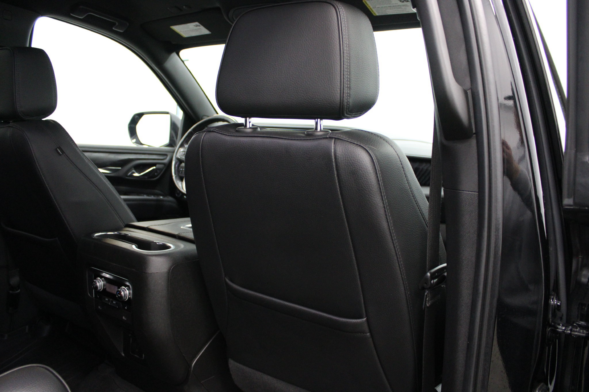 Used 2022 GMC Yukon XL Denali AWD/4WD image 27