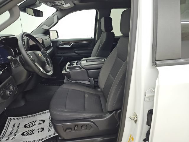 Used 2023 Chevrolet Silverado 1500 LT AWD/4WD image 2