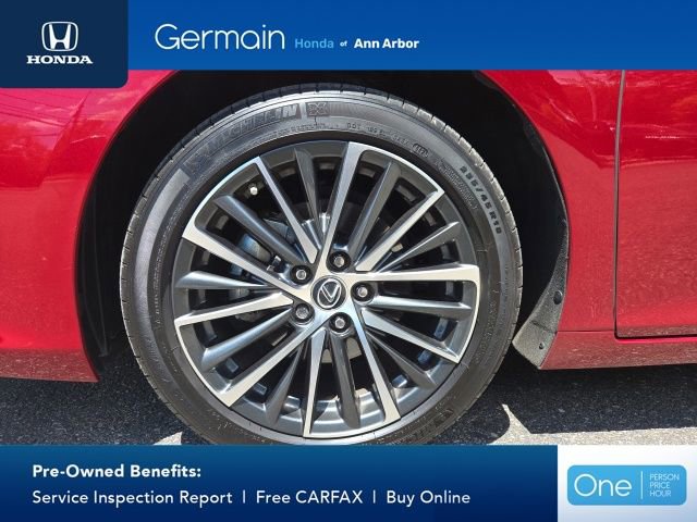 Used 2023 Lexus ES 350 w/ Premium Package FWD image 3
