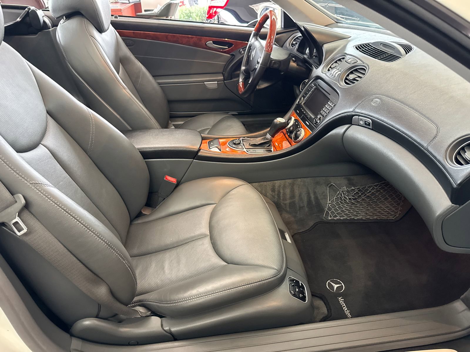 Used 2005 Mercedes-Benz SL 500 image 11
