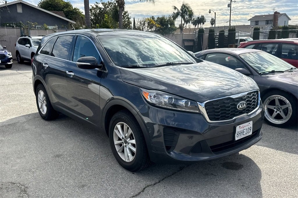 Used 2019 Kia Sorento LX image 2