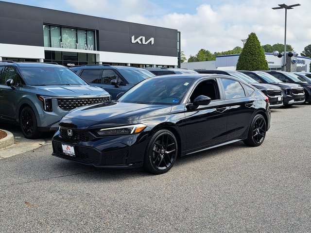 Used 2025 Honda Civic Sport image 2