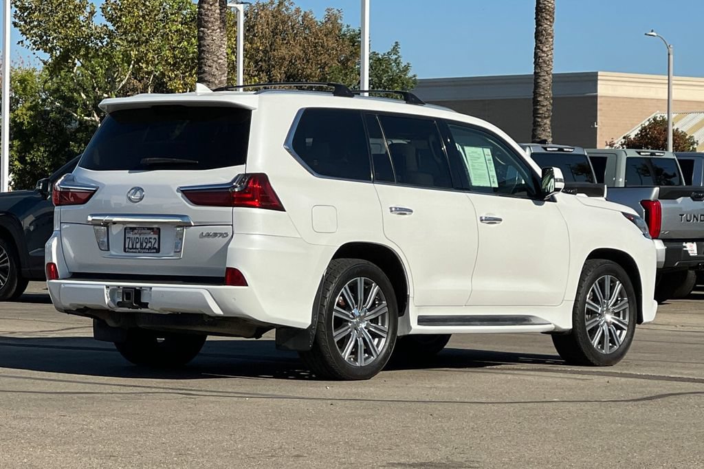Used 2017 Lexus LX 570 4WD w/ Luxury Package image 5