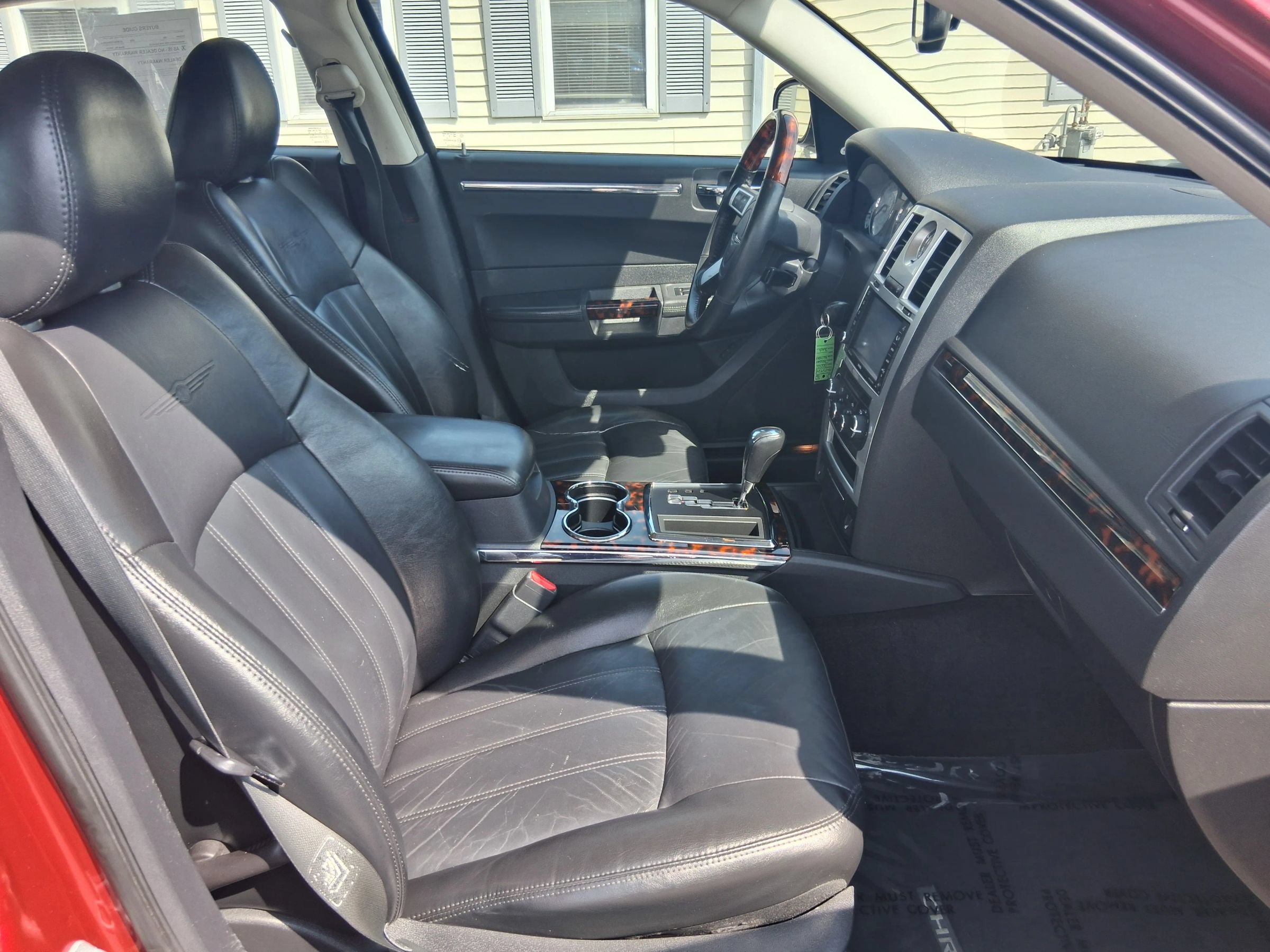 Used 2009 Chrysler 300 C RWD image 20