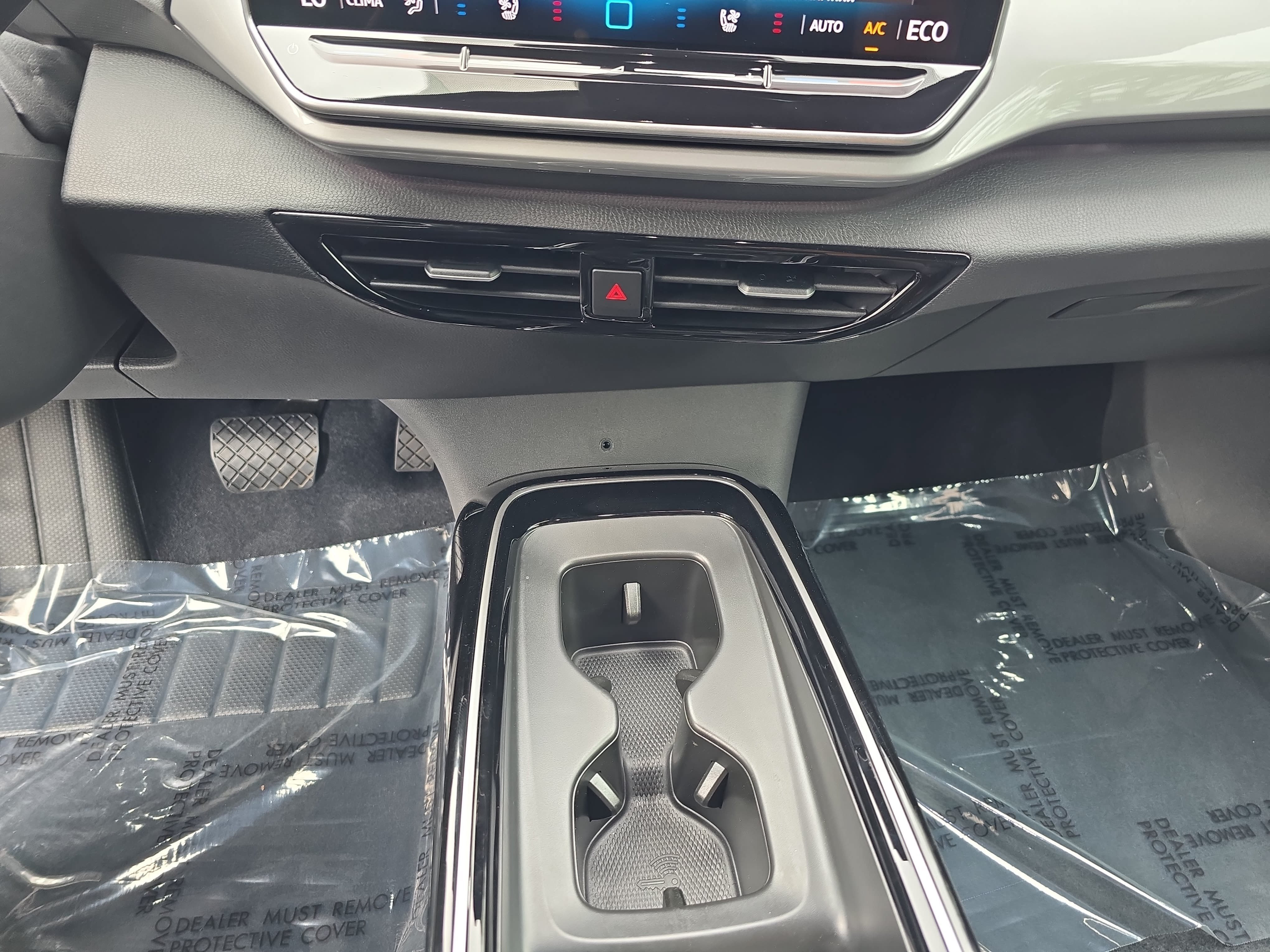 Certified 2025 Volkswagen ID.4 Pro S Plus AWD/4WD image 26