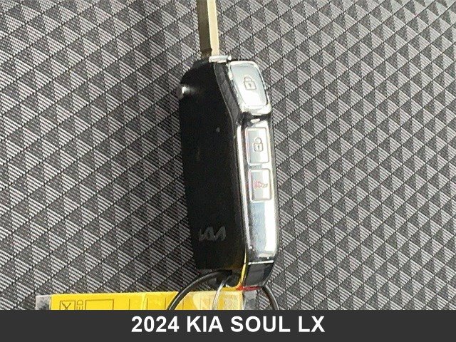 Used 2024 Kia Soul LX w/ Option Group 015 image 26