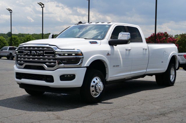 Used 2026 RAM 3500 Longhorn AWD/4WD image 6