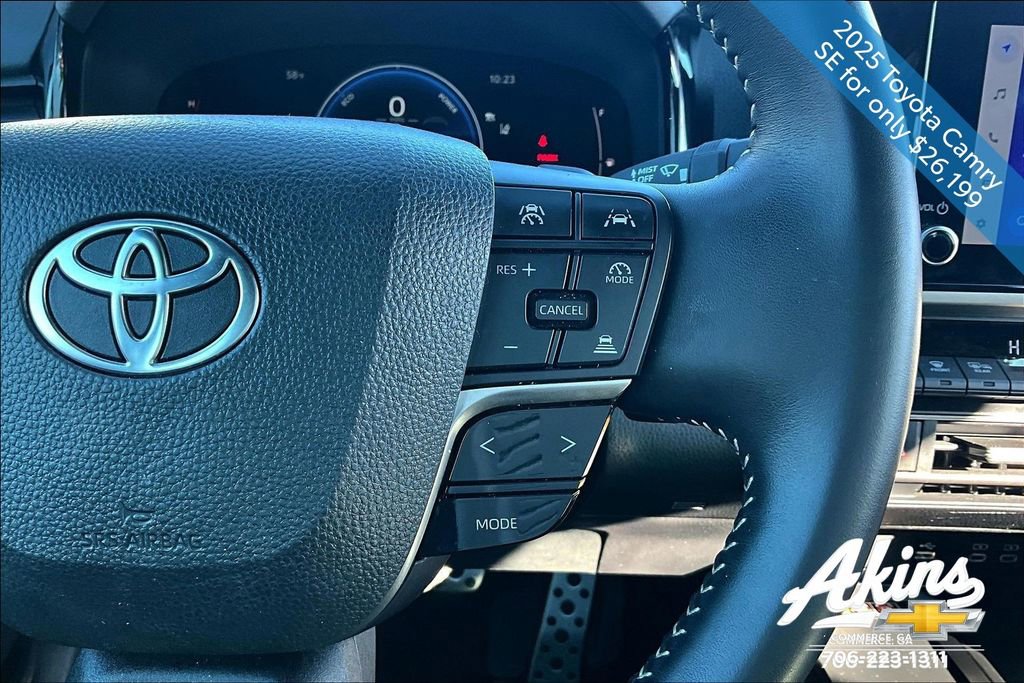Used 2025 Toyota Camry SE image 10