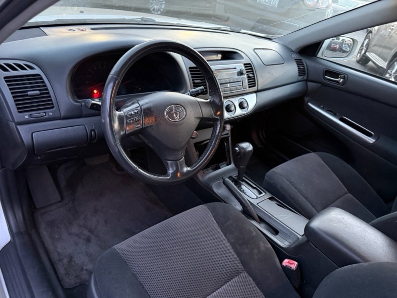 Used 2006 Toyota Camry LE image 10