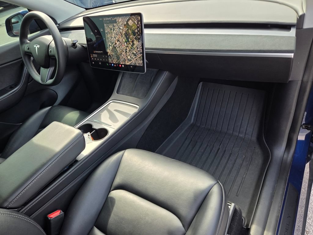 Used 2021 Tesla Model Y Long Range AWD/4WD image 19