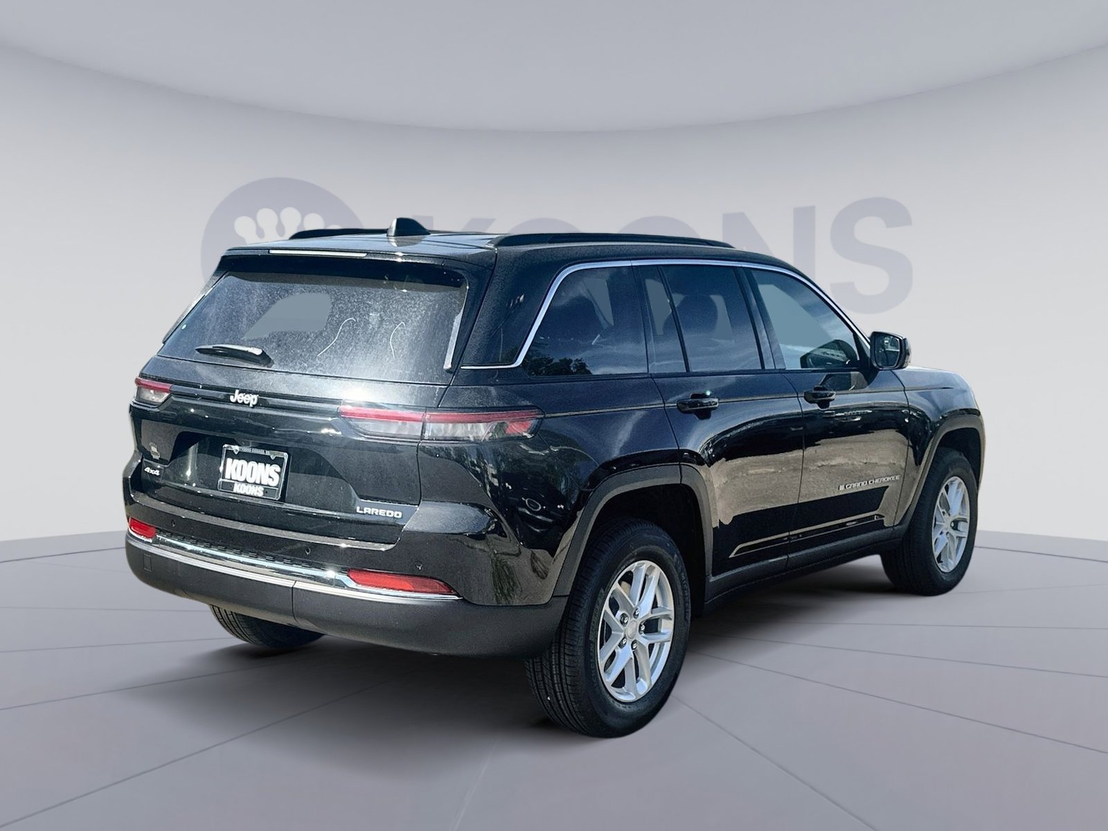 New 2025 Jeep Grand Cherokee Laredo w/ Luxury Tech Group I image 7