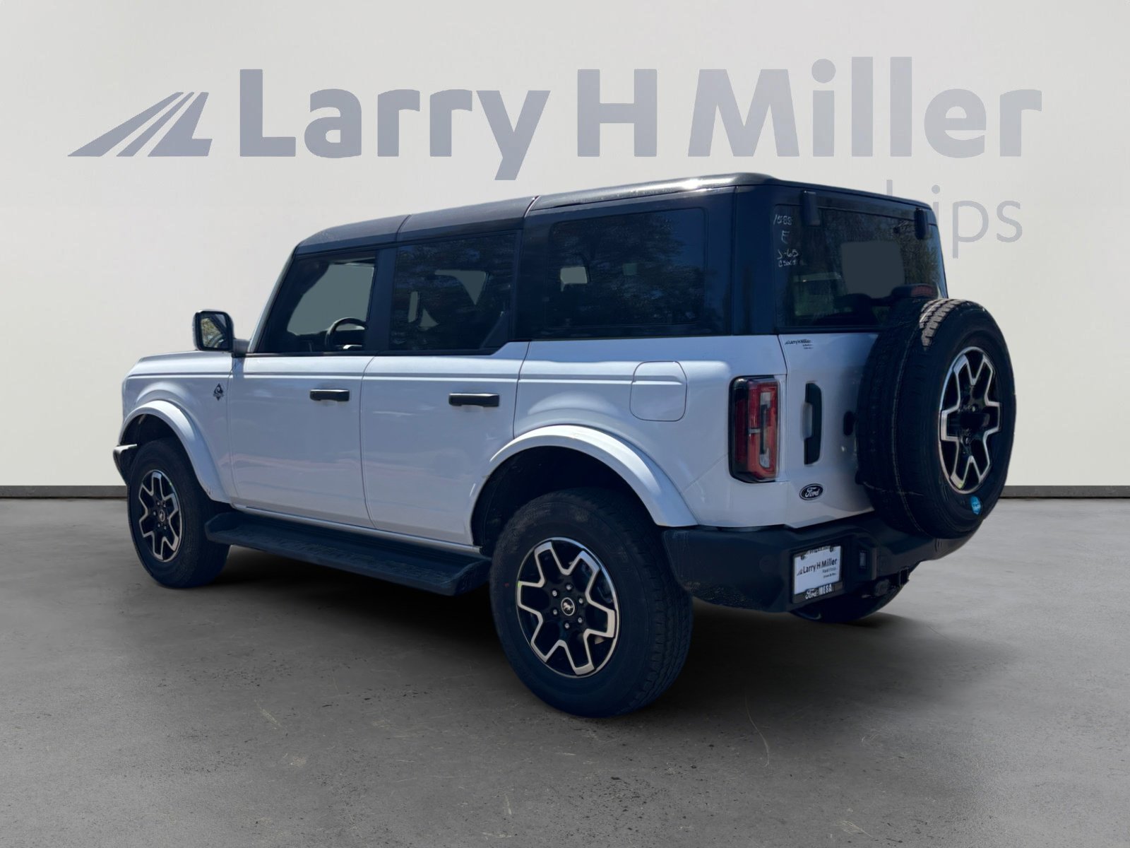 New 2026 Ford Bronco Outer Banks image 3