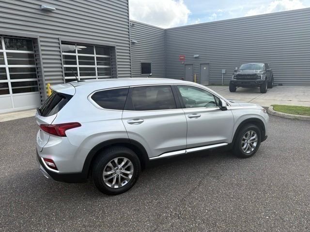 Used 2020 Hyundai Santa Fe SE FWD image 4