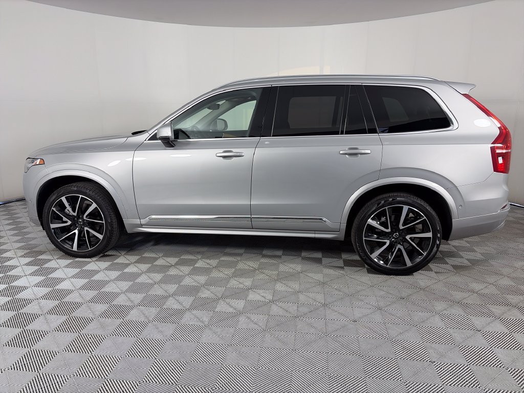 Used 2024 Volvo XC90 B5 Plus AWD/4WD image 4