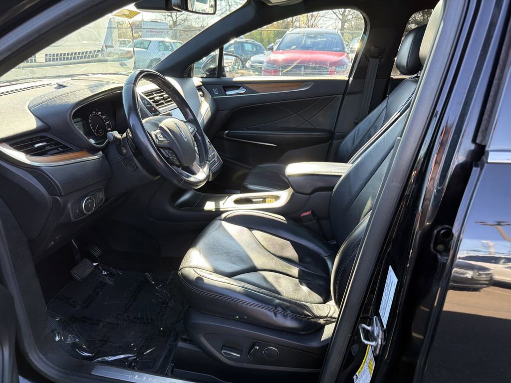 Used 2017 Lincoln MKC Reserve w/ Lincoln MKC Climate Package image 11